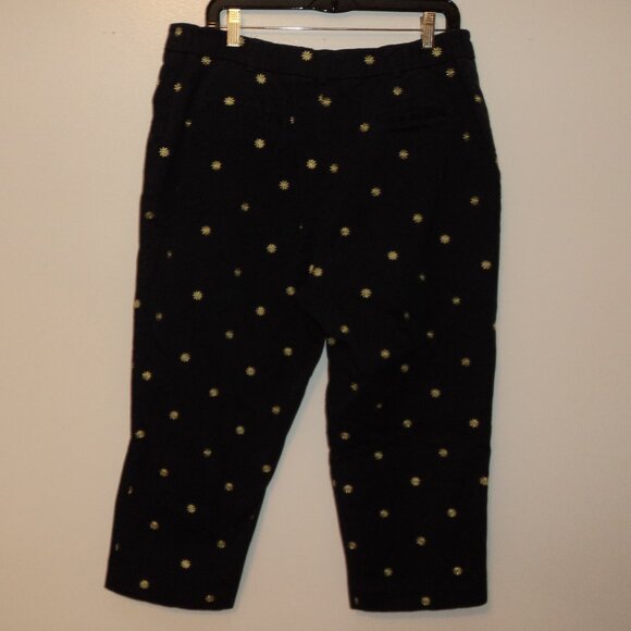 M Collection Women's Size 16 Capri Pants Embroidered Daisy Navy Blue Yellow - Picture 5 of 9